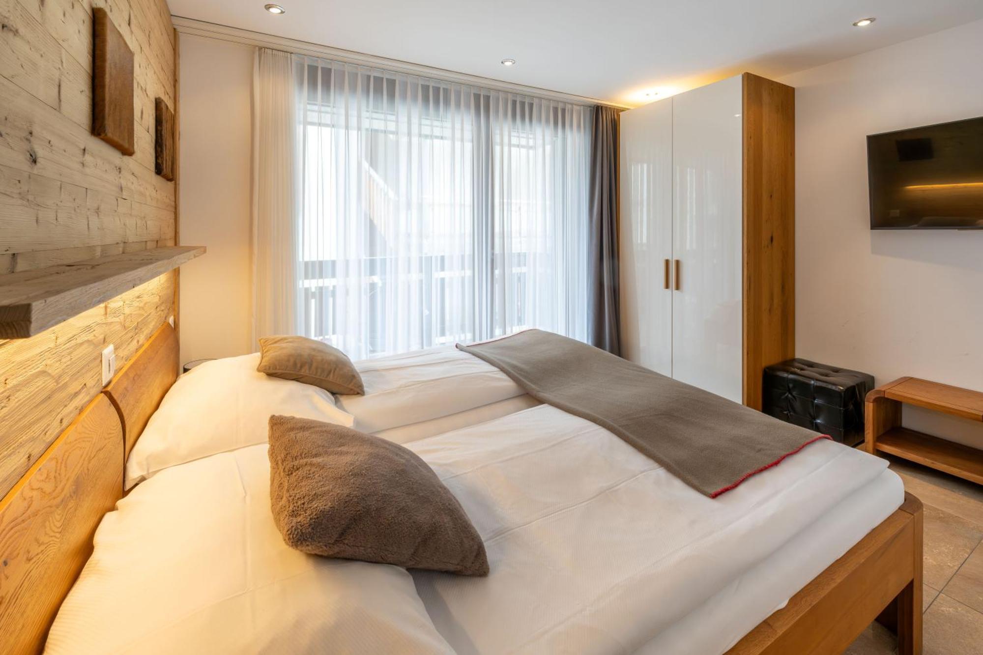 Luxury Residence Colosseo Zermatt Exterior photo